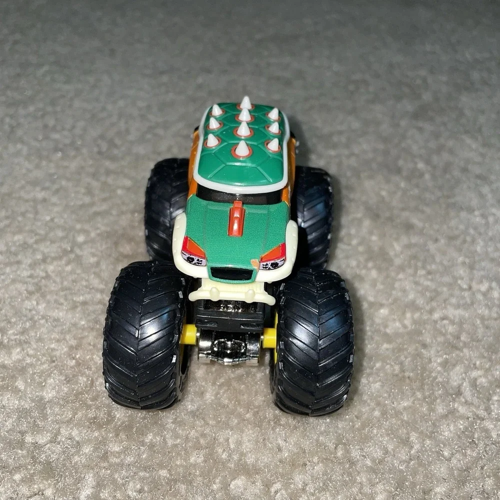 Hot Wheels Monster Trucks Bowser Super Mario Nintendo 1:64 Scale Diecast Toy